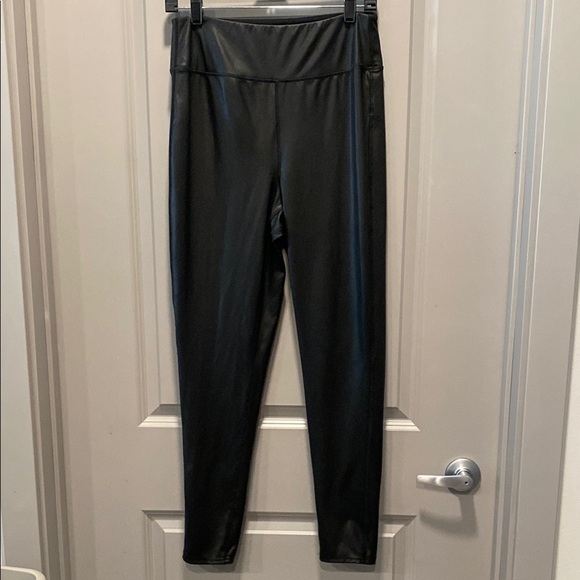 Thread & Supply Faux Leather Leggings | Size L | Pebbled Black Stretch - Picture 1 of 6